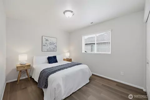 Bedroom - 810 Louise Wise Ave NW, Orting, WA 98360 photo 5 of 7