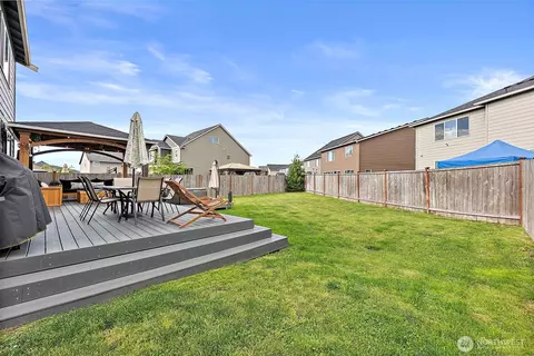 Exterior - 810 Louise Wise Ave NW, Orting, WA 98360 photo 4 of 6
