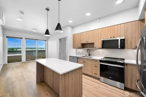 820 N State St #614, Bellingham, WA 98225