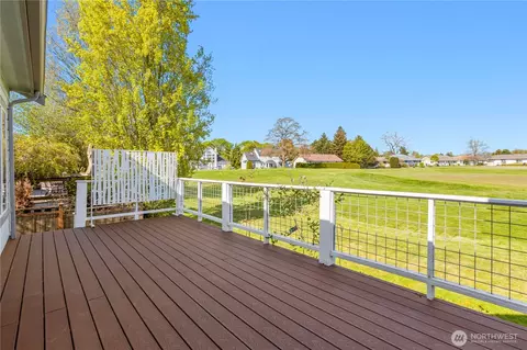 7954 W Golf Course Dr, Blaine, WA 98230