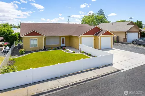 42 Dogwood St, Soap Lake, WA 98851