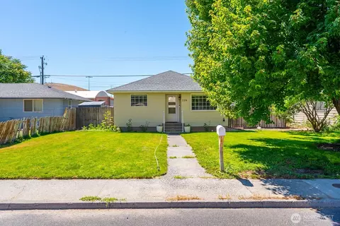 759 C St NW, Ephrata, WA 98823