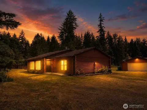 21510 S Prairie Rd E, Bonney Lake, WA 98391