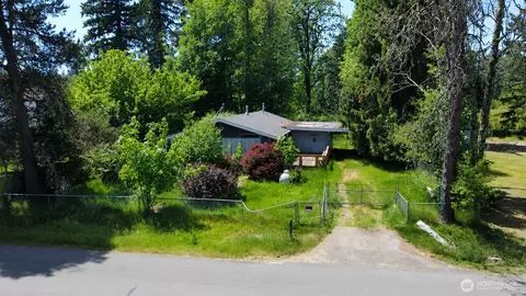 11911 Shoreview Dr SW, Olympia, WA 98512