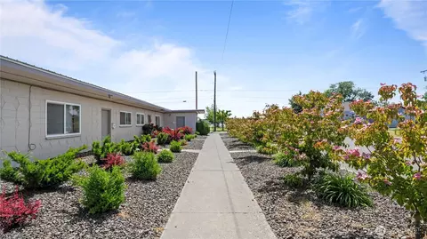 124 W Shoshone St, Pasco, WA 99301