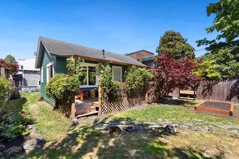 5405 25th Ave SW, Seattle, WA 98106