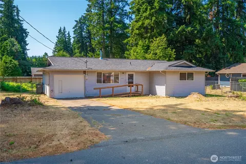 11734 Fry Ave SW, Port Orchard, WA 98367