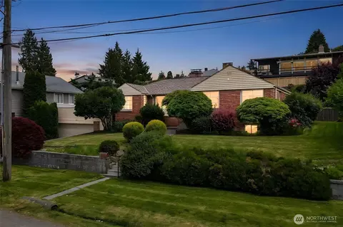9630 26th Ave NW, Seattle, WA 98117