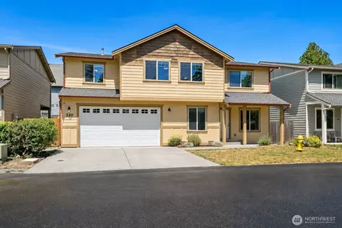 220 NE Tronson Cir, Bremerton, WA 98311