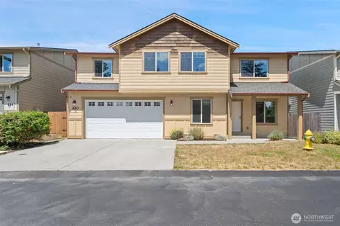 220 NE Tronson Cir, Bremerton, WA 98311