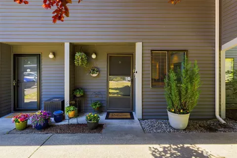4720 97th Ave W #4-B, University Place, WA 98466