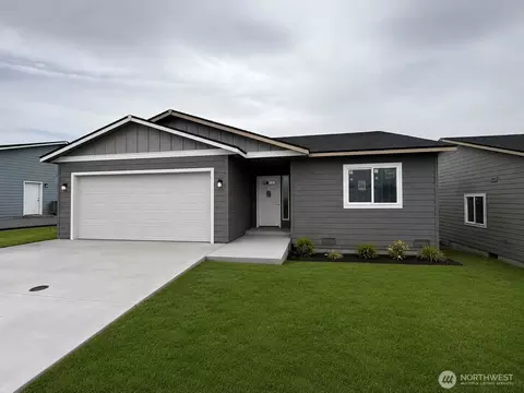 1594 6th St SE, East Wenatchee, WA 98802
