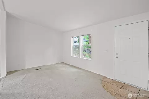 180 E Pine St, Union, WA 98592 photo 6