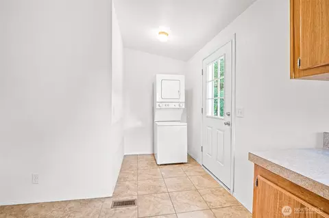 180 E Pine St, Union, WA 98592 photo 10
