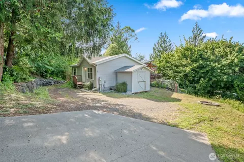 180 E Pine St, Union, WA 98592 photo 2