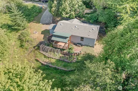 180 E Pine St, Union, WA 98592 photo 3