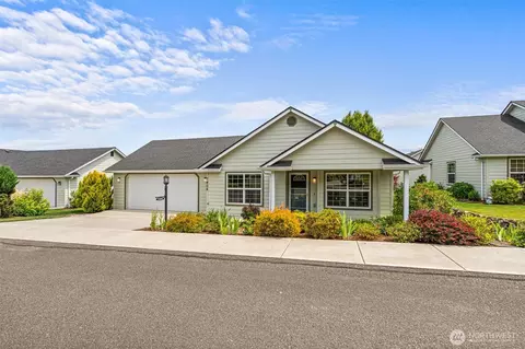 1406 Stillwaters Ave, Centralia, WA 98531