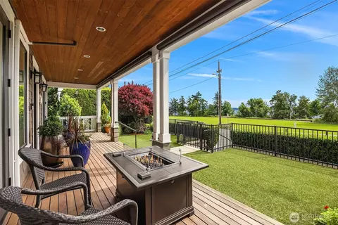 150 Waverly Way, Kirkland, WA 98033