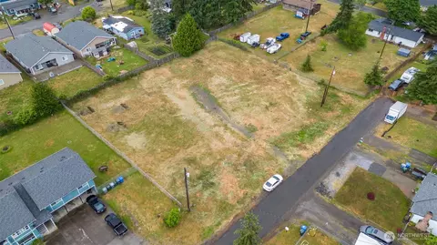231 170th St E, Spanaway, WA 98387