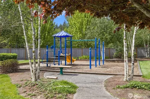 View/Area - 10030 12th Ave SE, Everett, WA 98208 photo 2 of 2