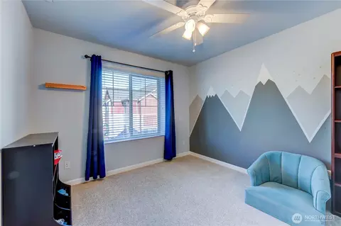 Bedroom - 10030 12th Ave SE, Everett, WA 98208 photo 2 of 2