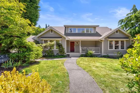 1757 Maple St, Port Townsend, WA 98368