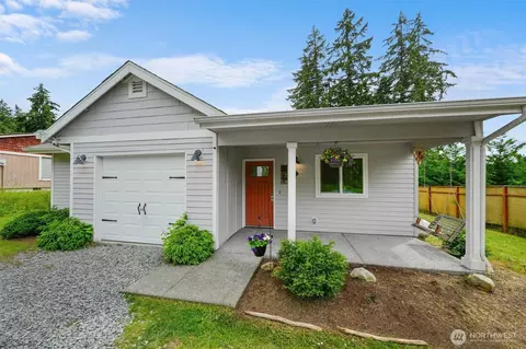 9120 Johnson Rd, Anderson Island, WA 98303