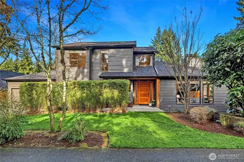 2234 108th Ave SE, Bellevue, WA 98004