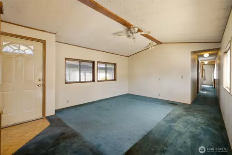 20705 9th Ave E, Spanaway, WA 98387 photo 2