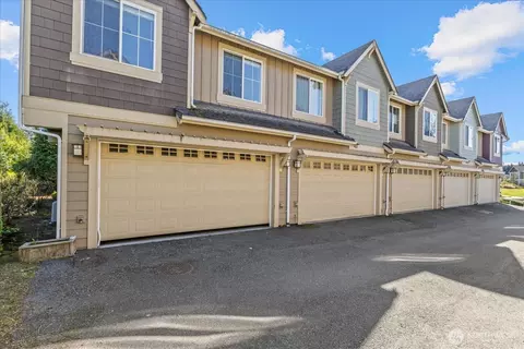 Exterior - 13914 N Pointe Cir #E, Mill Creek, WA 98012 photo 3 of 3
