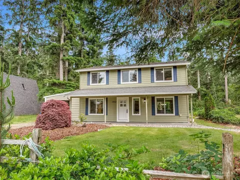 1902 194th St, Long Beach, WA 98631