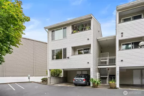 20301 19th Ave NE #511, Shoreline, WA 98155