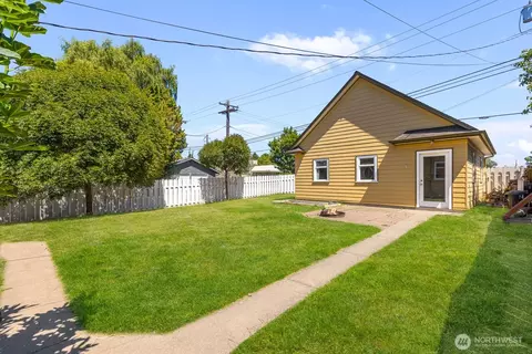 Exterior - 1401 Lombard Ave, Everett, WA 98201 photo 4 of 4