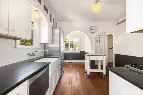 Kitchen - 1401 Lombard Ave, Everett, WA 98201 photo 1 of 2