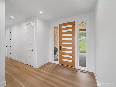 Entry Way - 38383 238th Ave SE, Enumclaw, WA 98022 photo 1 of 2