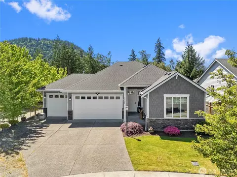 1757 Hillcrest Loop, Mount Vernon, WA 98274