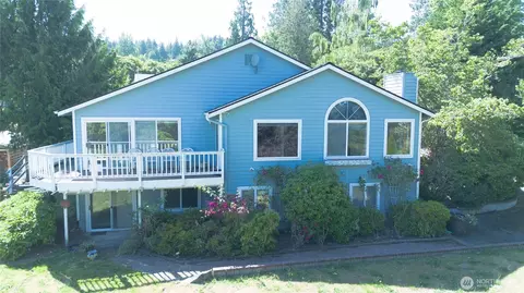 1088 Colchester Dr, Port Orchard, WA 98366