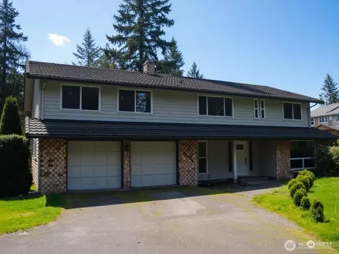23525 SE 32nd Way, Issaquah, WA 98029