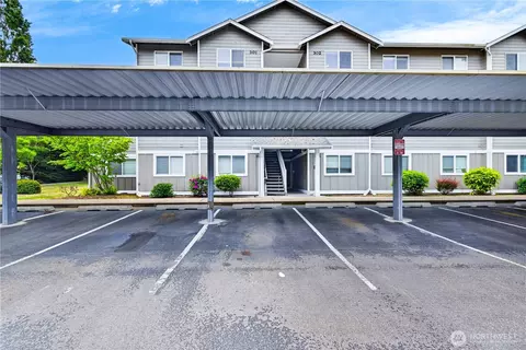 1670 SW Mulberry Dr #B302, Oak Harbor, WA 98277