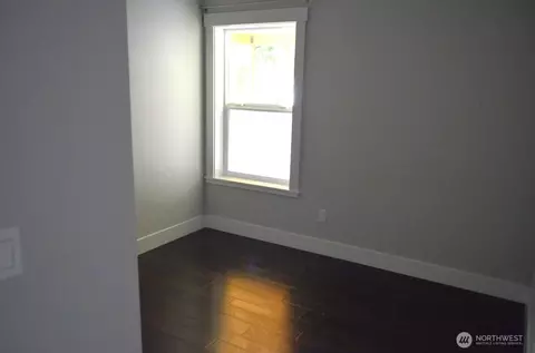 Bedroom - 7955 Apache Dr, Maple Falls, WA 98266 photo 1 of 3