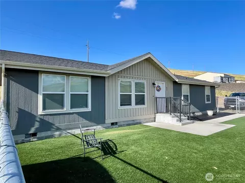 37 Wheatland Dr, Pomeroy, WA 99347