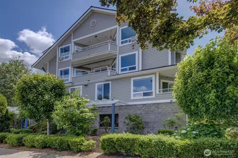 275 E Sunset Way #1A, Issaquah, WA 98027