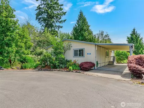 6898 Capricorn Ln NE #6, Bremerton, WA 98311