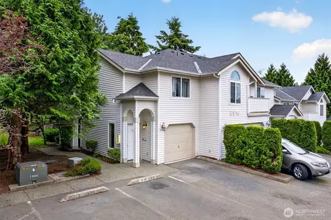 8916 Meridian Pl NE #A201, Lake Stevens, WA 98258