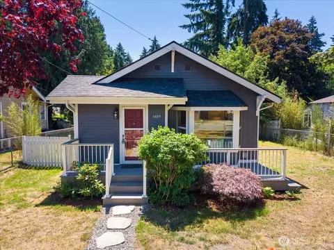 1419 S 129th St, Burien, WA 98168