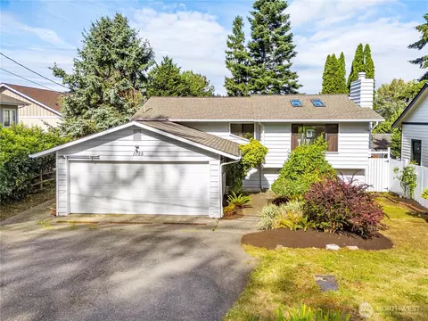 1025 Nevada St, Bellingham, WA 98229