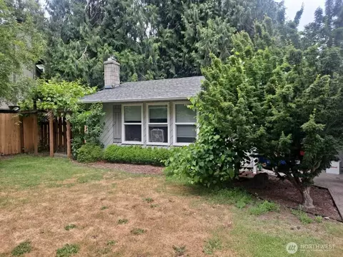 2534 17th Ave NW, Olympia, WA 98502