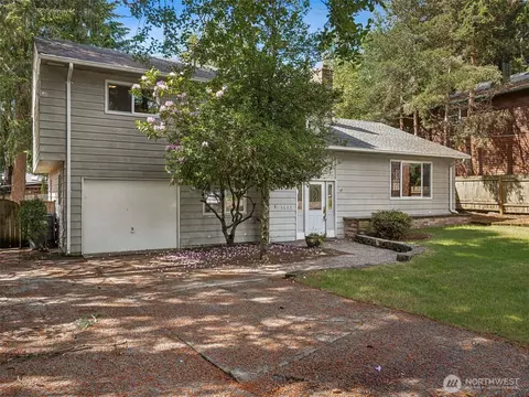 1935 SW 164th St, Burien, WA 98166