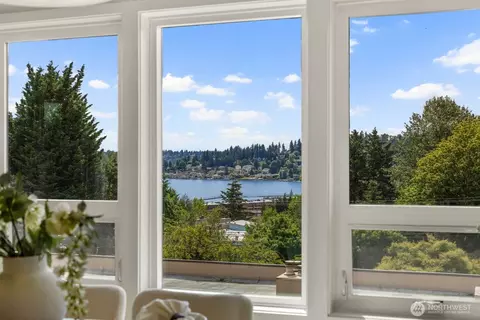 11630 100th Ave NE #B319, Kirkland, WA 98034