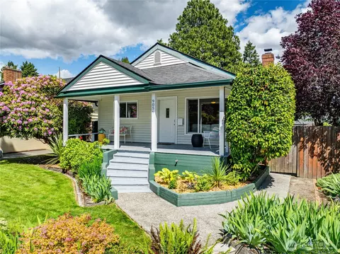 9056 37th Ave SW, Seattle, WA 98126